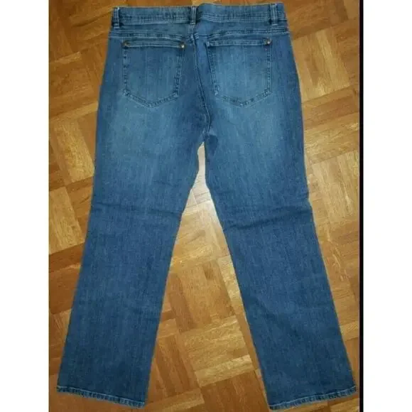 DKNY Blue Straight Leg East Village relaxed Jeans Women Size 10 NEW - Picture 2 of 3